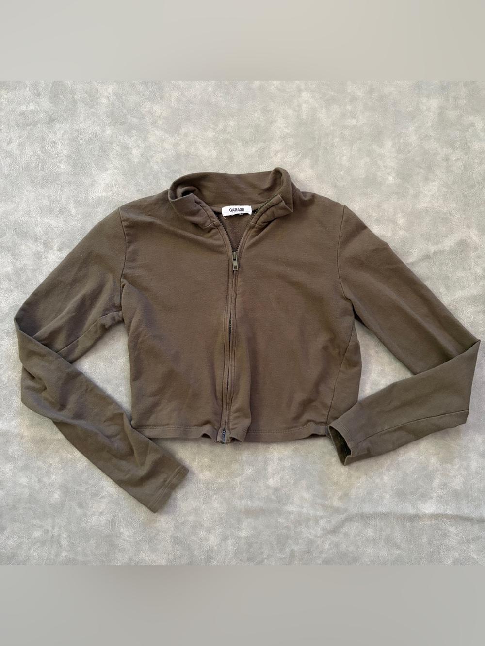 Garage olive green long sleeve cropped zip up sweater - Picture 4 of 12